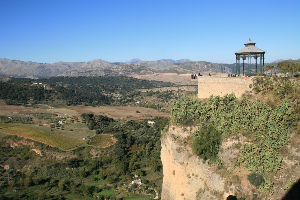 42_Pohled z Rondy na pohoří Sierra de Ronda